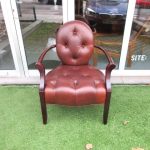 Nordic leather armchair. Nordic furniture in Porto. Vintage furniture in Porto. Furniture restoration in Porto.