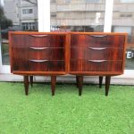 Nordic bedside tables in rosewood. Nordic furniture in Porto. Vintage furniture in Porto. Furniture restoration in Porto.