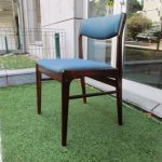 Nordic chairs in rosewood. Nordic furniture in Porto. Vintage furniture in Porto. Furniture restoration in Porto.