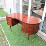 Nordic secretary desk, design by Kai Kristiansen. Nordic furniture in Porto. Vintage furniture in Porto. Furniture restoration in Porto.